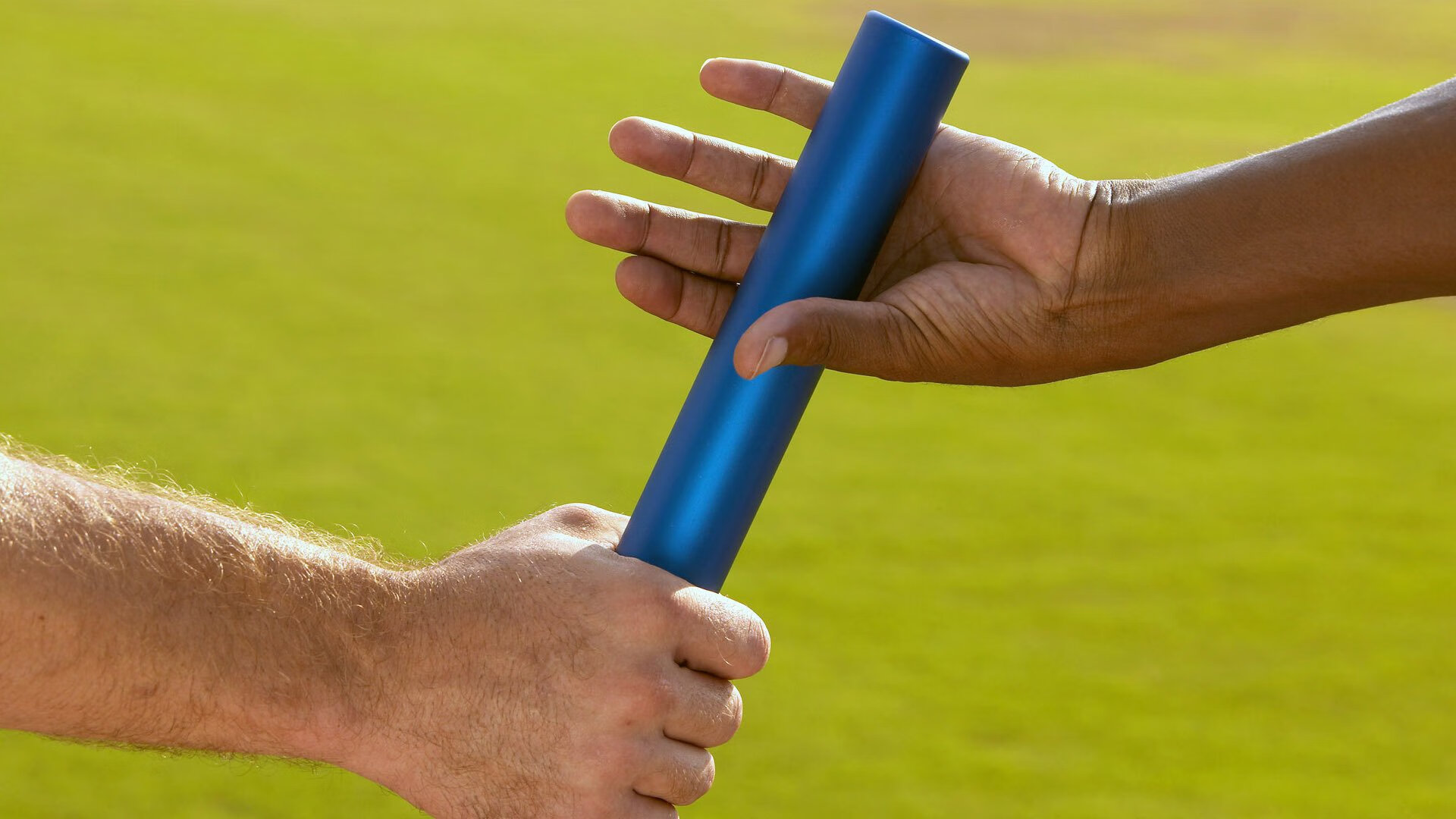 赛道与球场，当F1年度争冠焦点战遇上山西队带走辽宁队