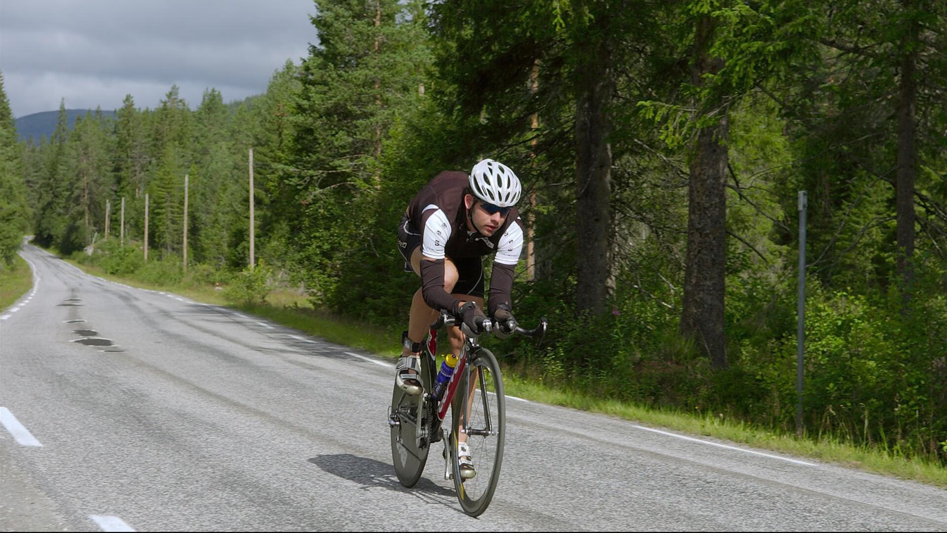 绝地反击，红牛车队惊天翻盘威廉姆斯，周冠宇统治全场书写历史